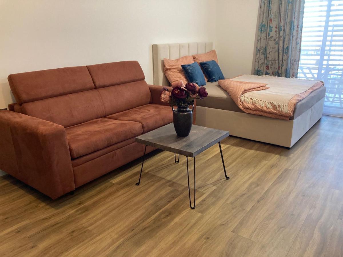 Stylovy Apartman A409 V Centre Nr, Parkovanie V Cene Nitra Exterior foto